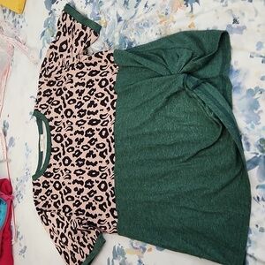 NWOT Colorful animal print/green tee shirt.  Size M
